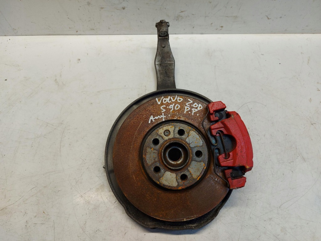 фото №1, Volvo s90 d5 sedan поворотний кулак правий перед