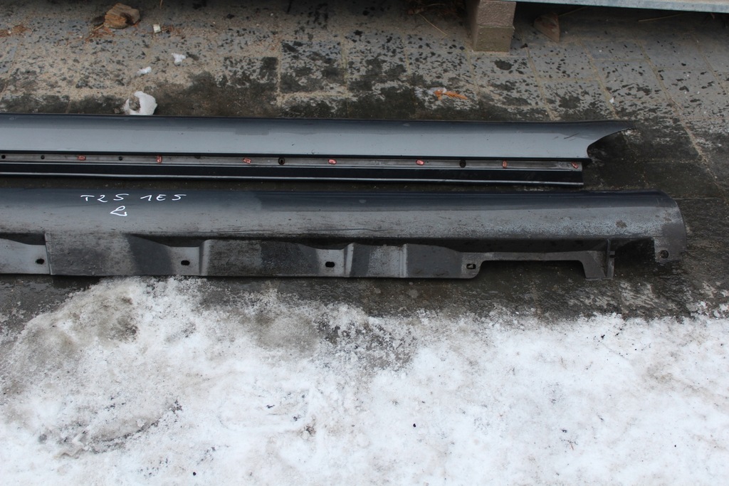 фото №5, Avensis t25 молдинг накладка порог порог цвет 1e5