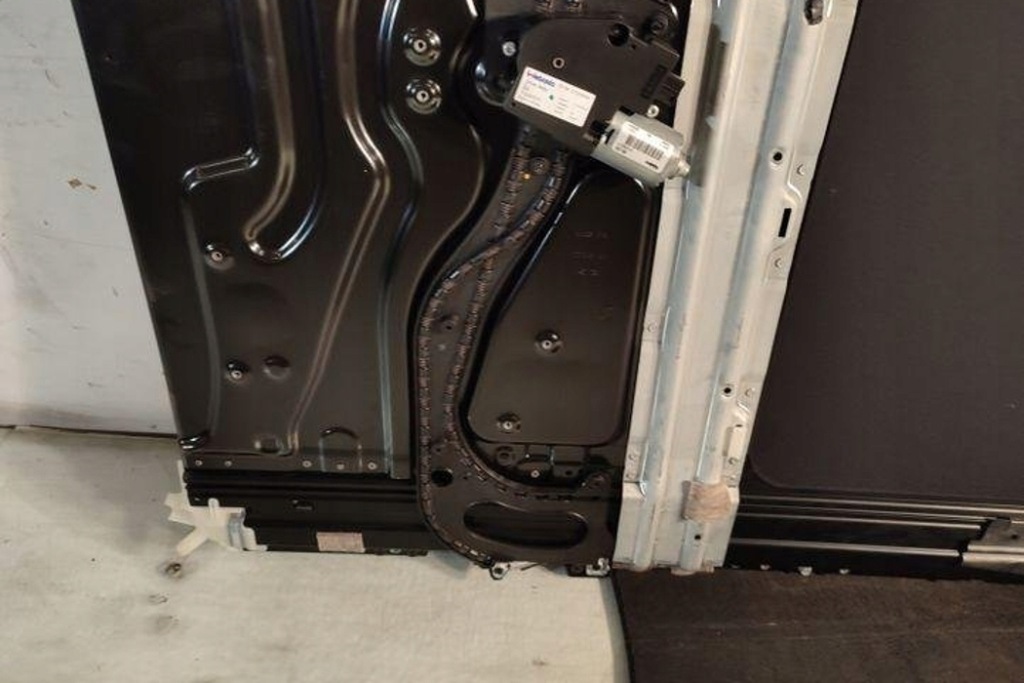 фото №16, Люк bmw 7 f01, f02 7903816 5.0l бензиновый 330kw 2015