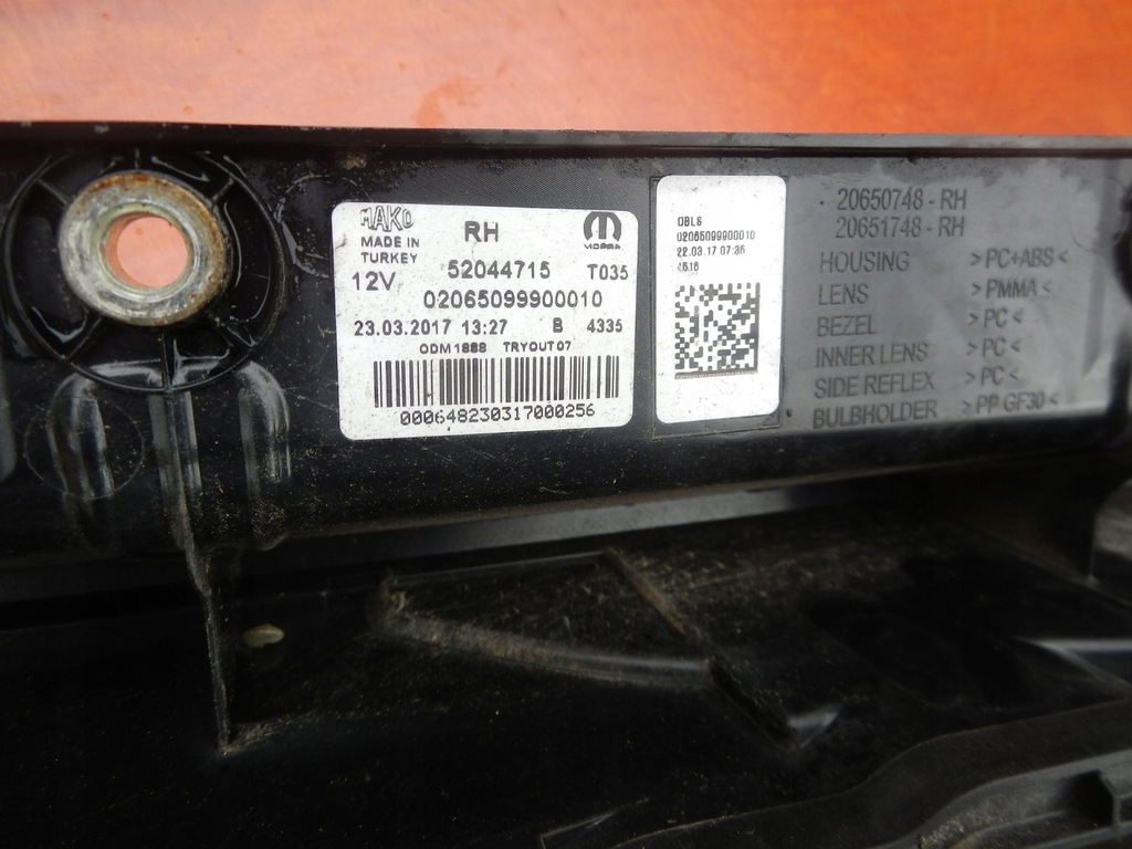 фото №11, Лампа правая задняя pod дверь fiat doblo ii lift 15-