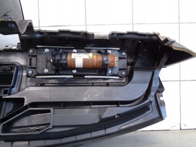 фото №8, Консоль приборная панель подушка ремни mercedes w245 06r.