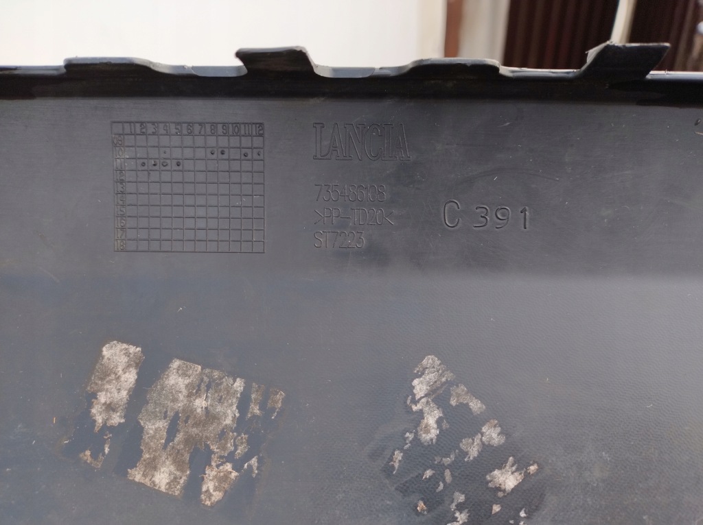 фото №8, Lancia ypsilon 3 iii 11-17 rok спойлер бампера задня накладка 735486108 e60