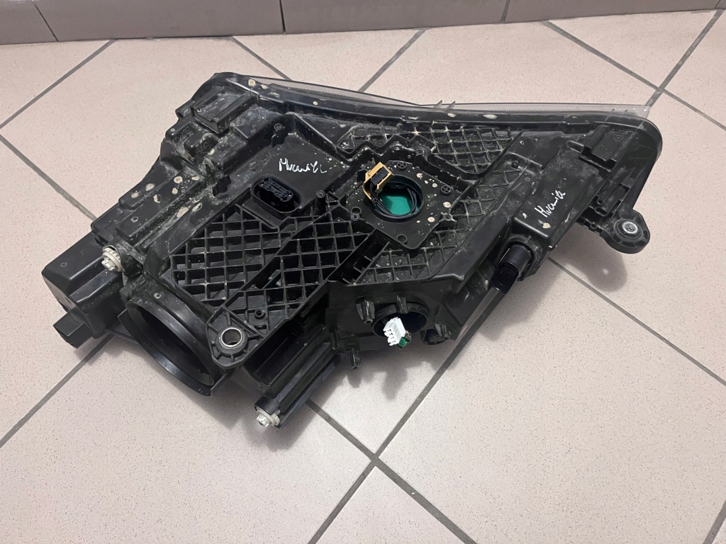 фото №15, Лампа передняя перед правая skoda superb iii 3 ксенон 15- 3v1941016b