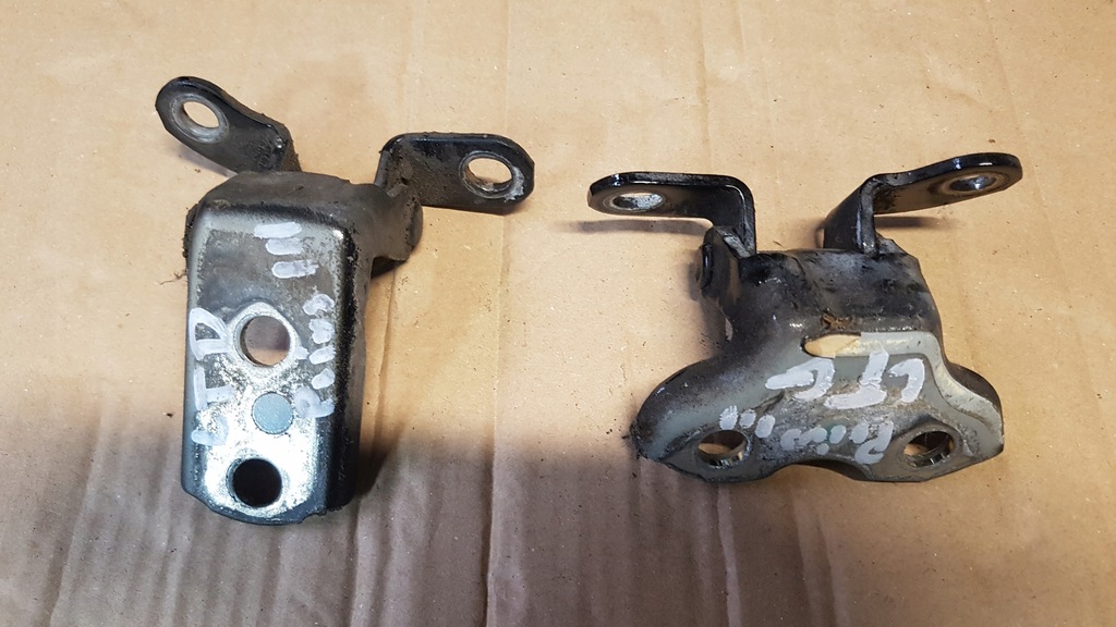 фото №1, Toyota prius 09-15 iii петлі двері лівий задня