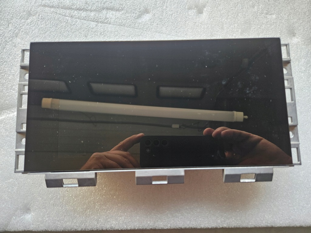 фото №1, Екран сенсорний audi q2 82a919604b ideał