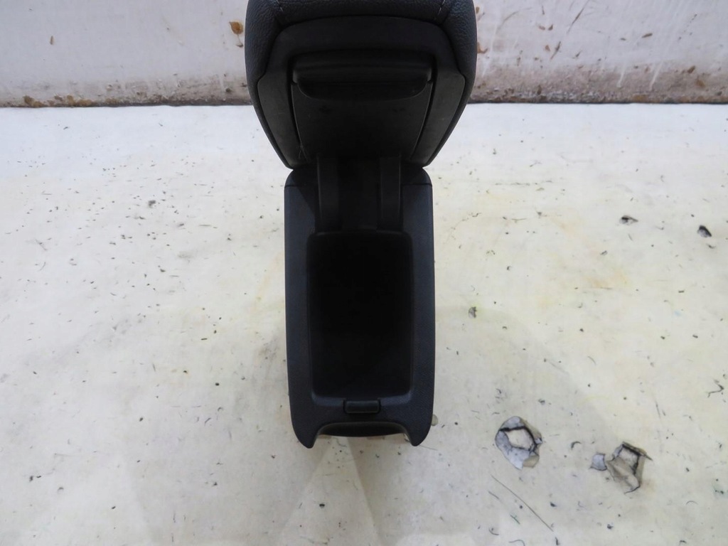 фото №9, Подлокотник кожа opel corsa f