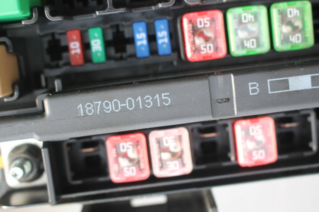 фото №9, Коробка предохранителей корпус kia carens iv 1.7 crdi 13-19