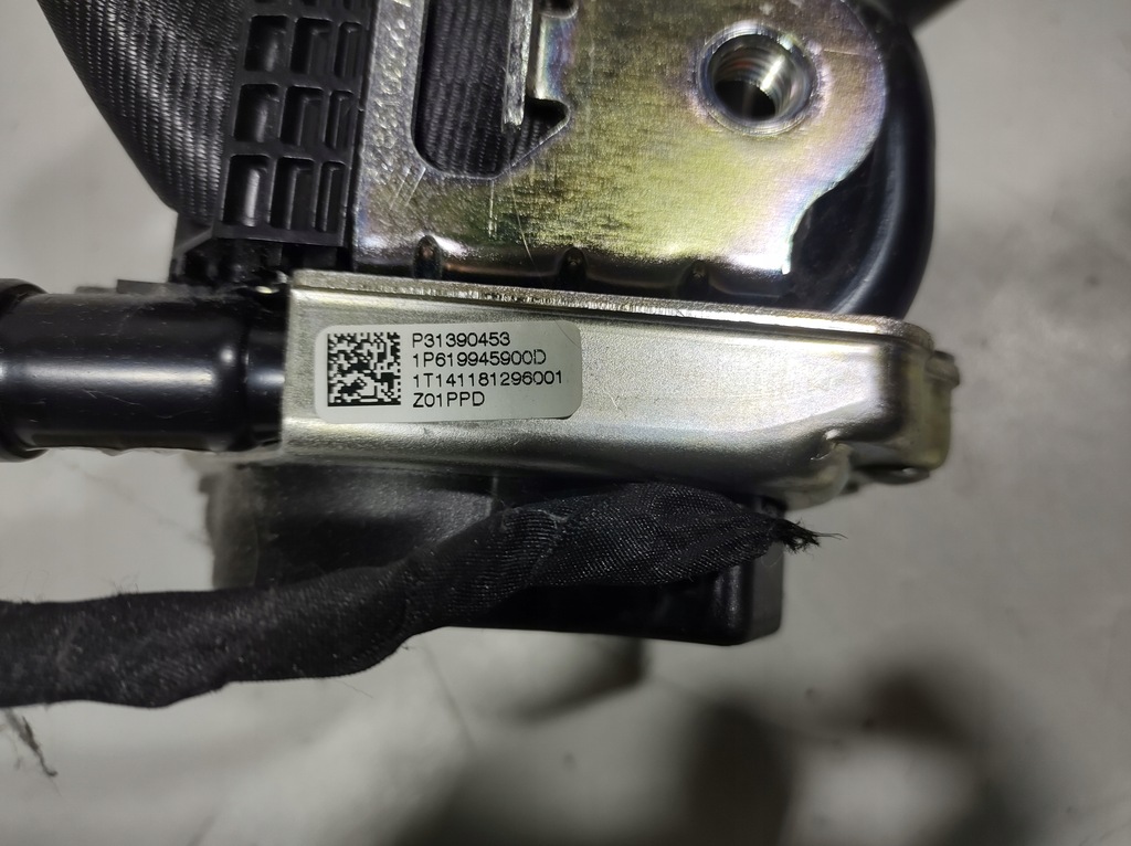 фото №8, Volvo v40 1.6 d2 14- pas безопасности левый перед 31390453