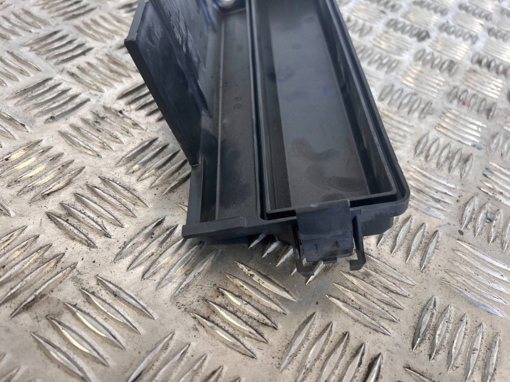 фото №7, Крышка предохранителей tesla model x 103440602b