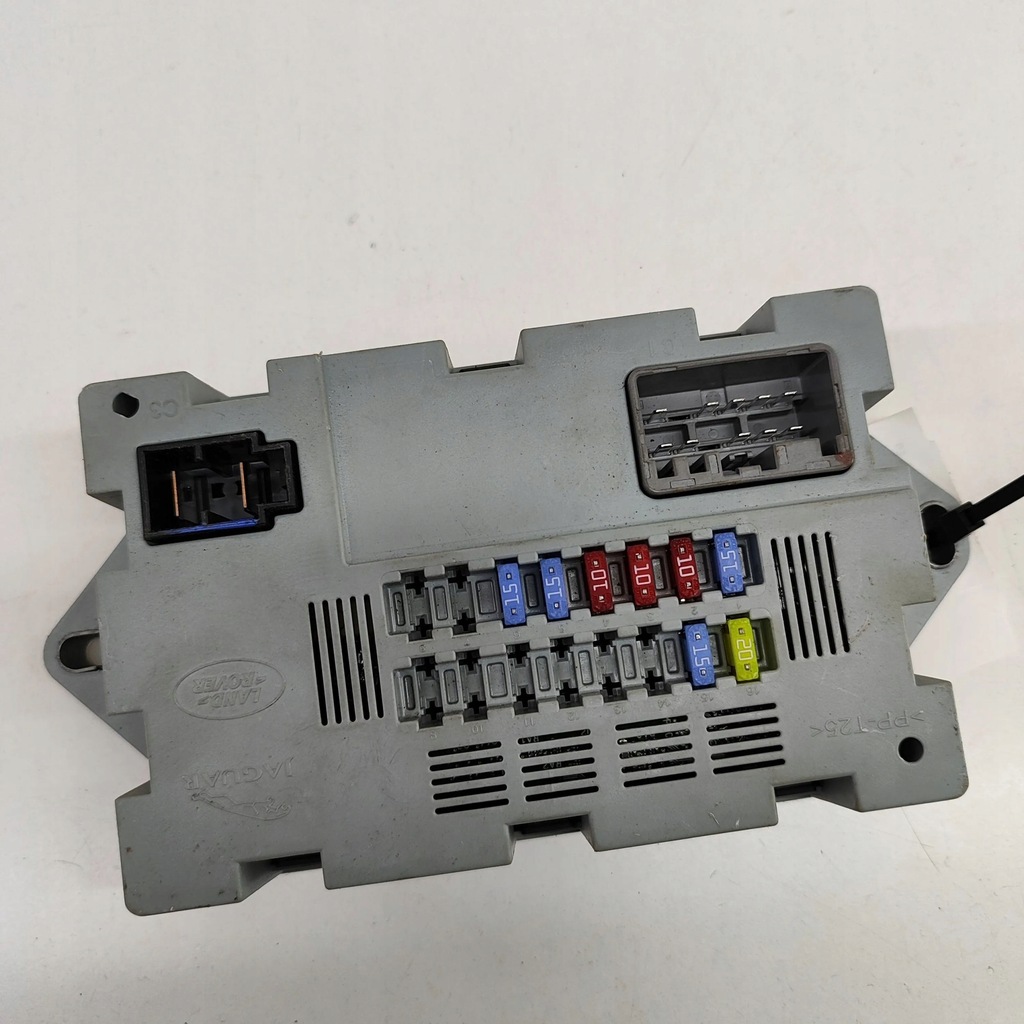 фото №6, Jaguar i-pace 2019 рамка / модуль предохранителей