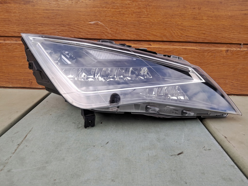 фото №1, Фара full led права seat leon 3 5f1941008b