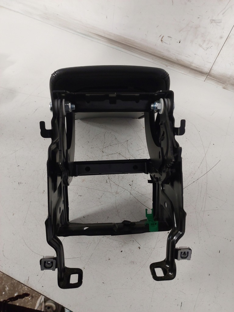 фото №5, Підлокітник шкіра audi a5 8t