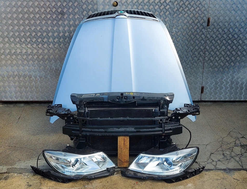 фото №1, Капот +решётка радиатора skoda octavia ii lak:9452 lf8k