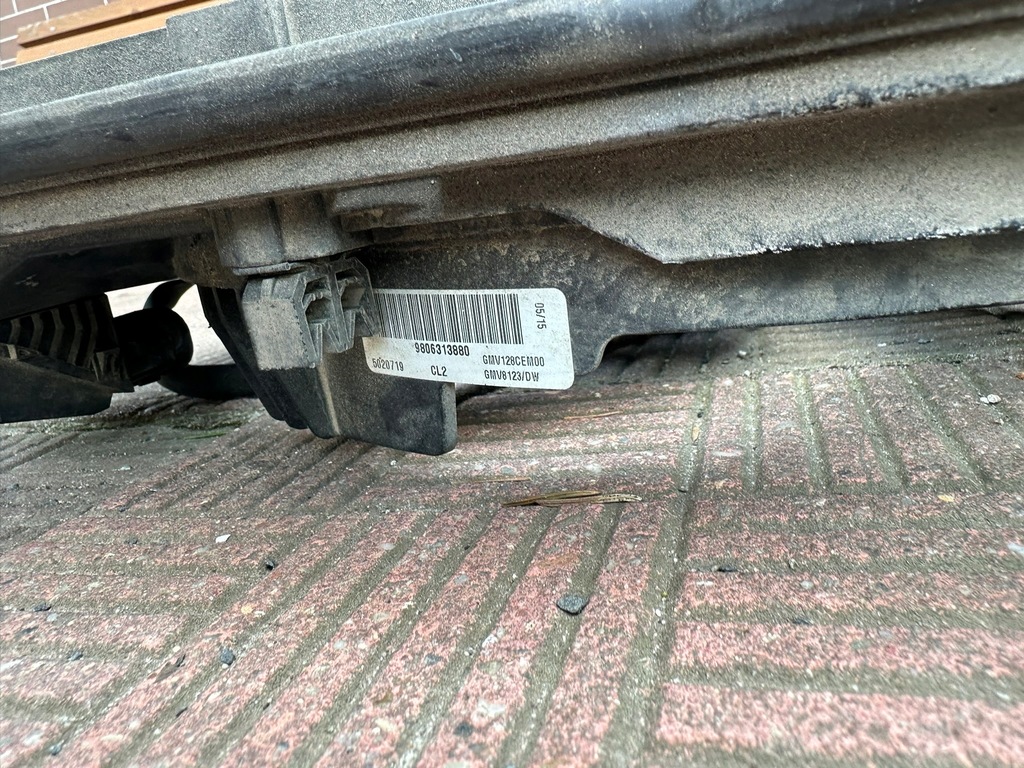 фото №5, Корпус с вентилятор 9806313880 peugeot citroen opel toyota