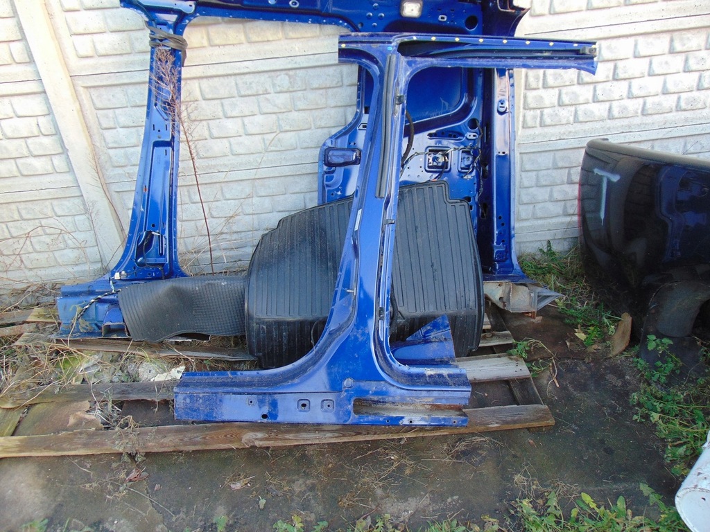 фото №1, Блок двигателя средний порог левый ford courier 2012-