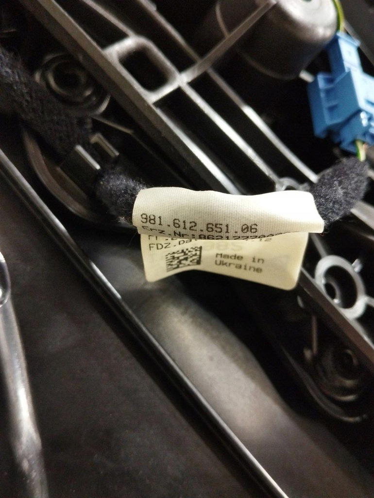 фото №12, Обивка дверь porsche cayman 2014 с левый 98155530106