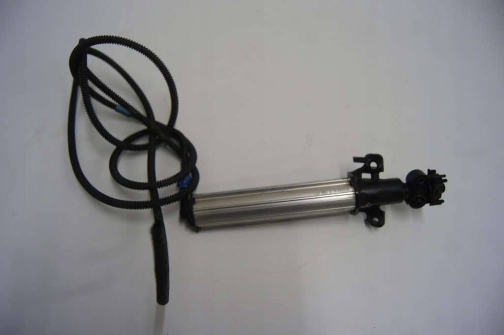 фото №8, Volvo s60 ii омивач лампи правий заглушка розпилювача шланг