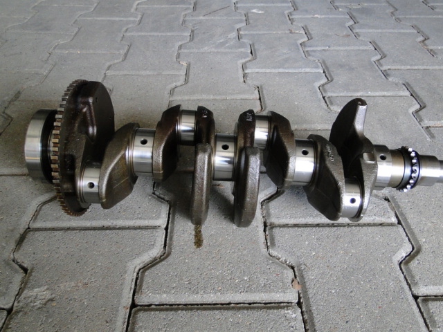 Wał колінчастий hyundai kia 2.0 16v g4nc i40 ix35 sportage carens Недорого