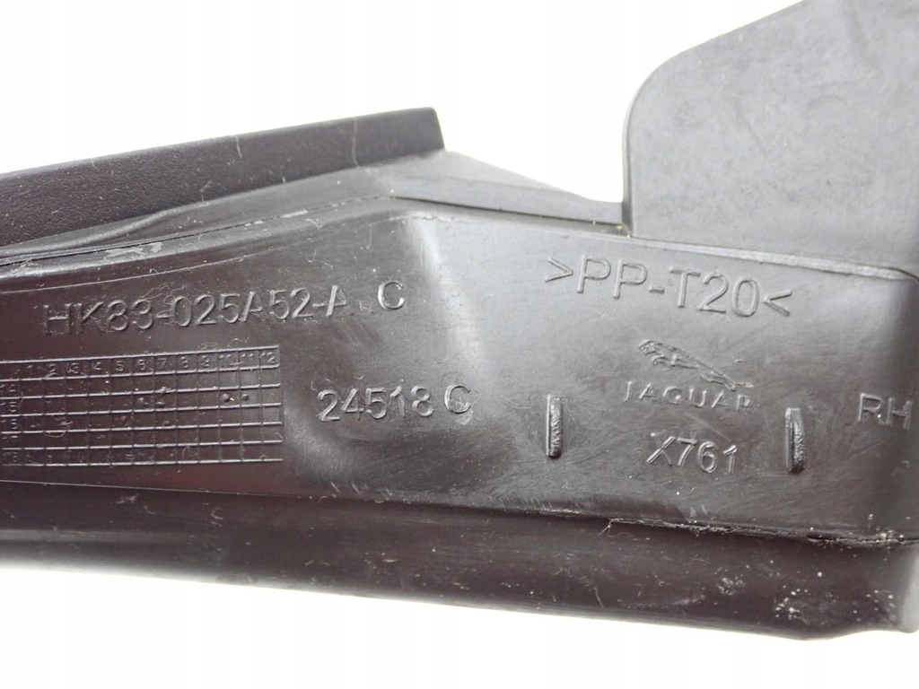 фото №8, Молдинг стекло лобовое передней правая hk83-025a52-ac jaguar f-pace x761 16r