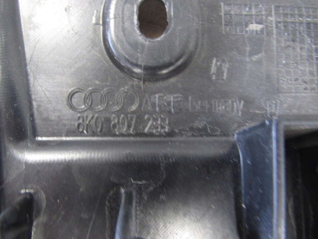 Audi a4 b8 2008-2012 мат накладка нижня бампера в Україні