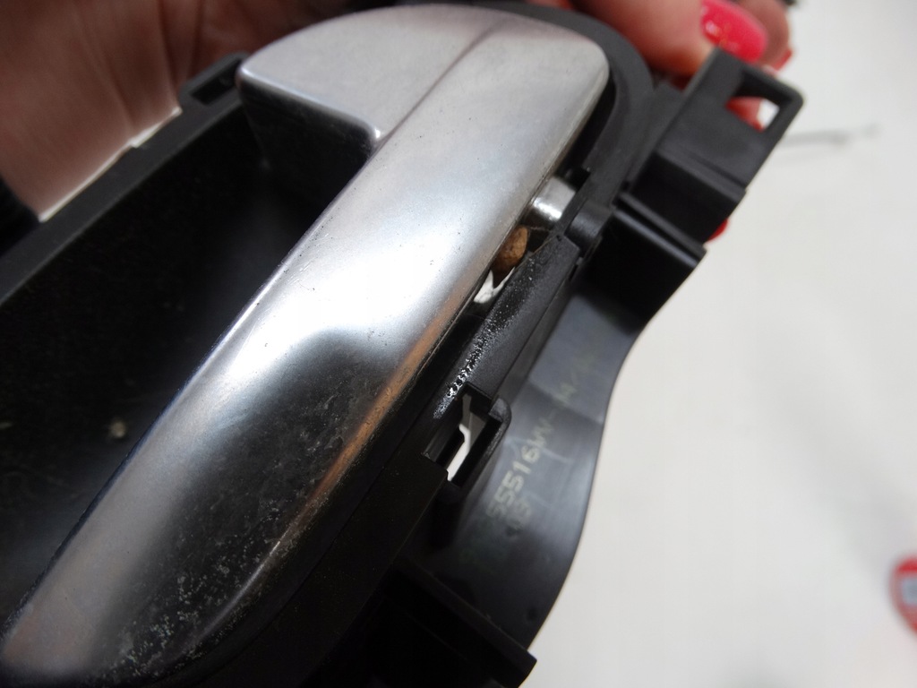 фото №11, Замок дверь+ ручка внутренний. правый задняя peugeot 208