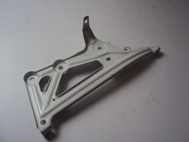 фото №1, Кронштейн крыла левый перед bmw x1 f48 2015-