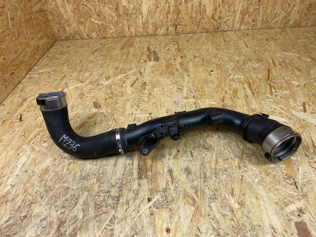 фото №1, Патрубок труба шланг повітря volvo xc90 ii xc60 ii v60 ii 31370128 31370126