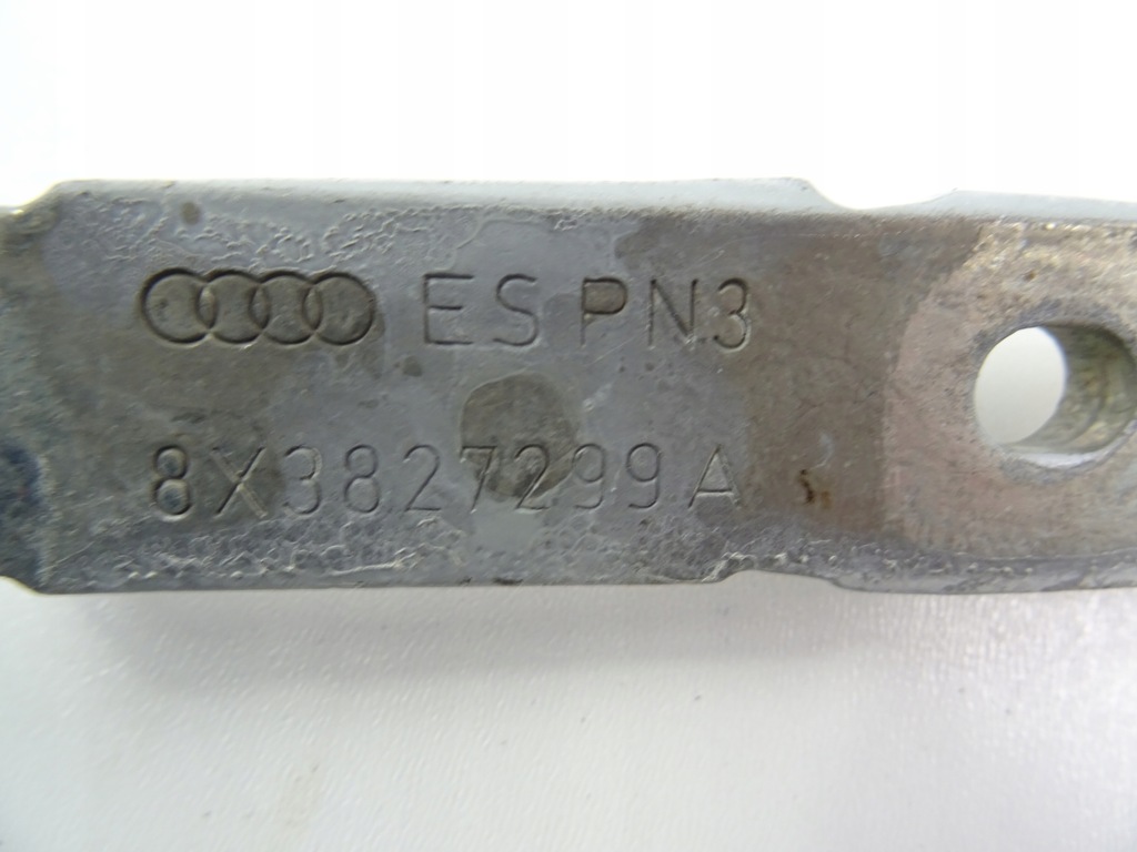 фото №6, A1 петля кришки багажника лівий 8x3827299a 2013