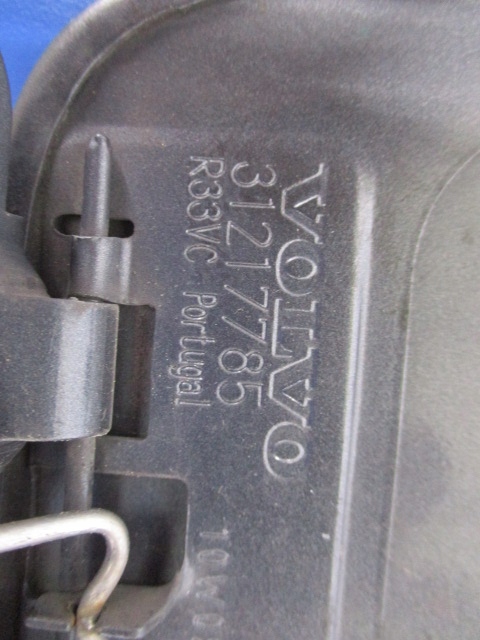 фото №3, Volvo c30 lift кришка заливної пального 455-16