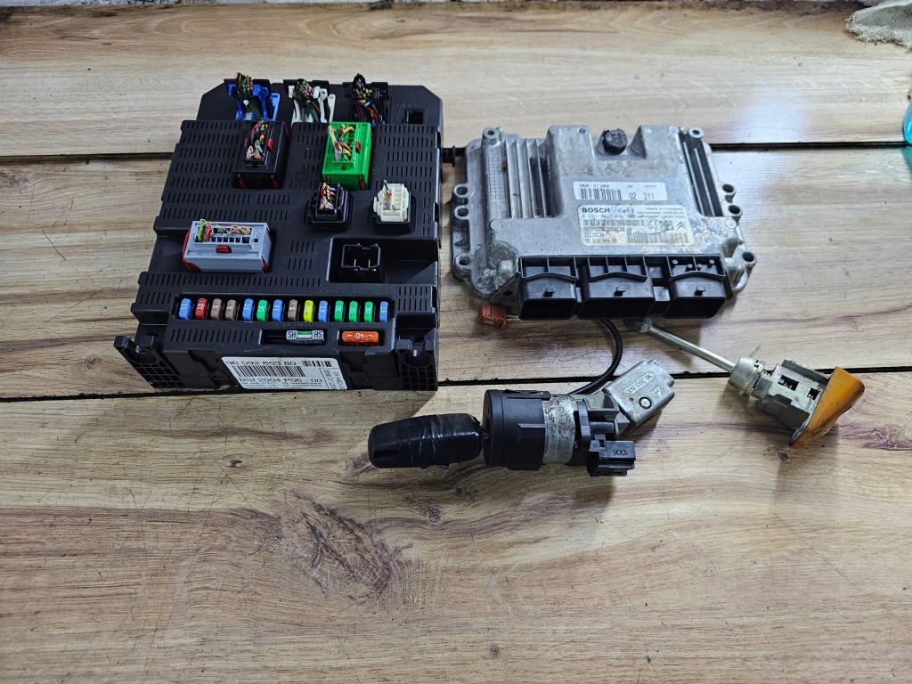 фото №1, Набор стартовый peugeot 207 1.6 hdi 9661004480