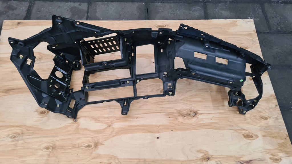 фото №7, Mercedes actros mp4 каркас панели приборной панели консоли