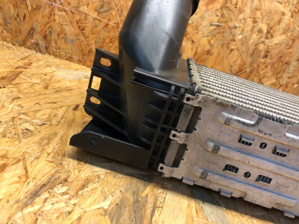 фото №9, Bmw x3 x4 f25 f26 радіатор повітря інтеркулер 7823570 оригінал