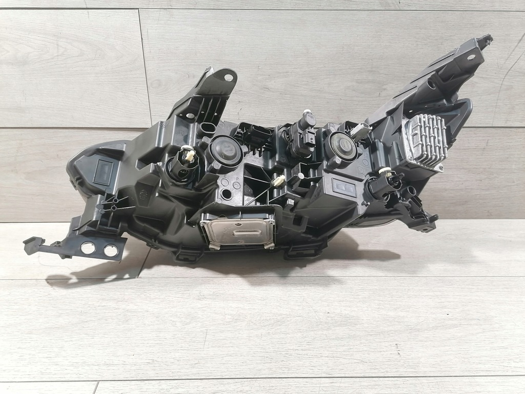 фото №12, Talisman лампа full led правый перед 1500zł 260100184r