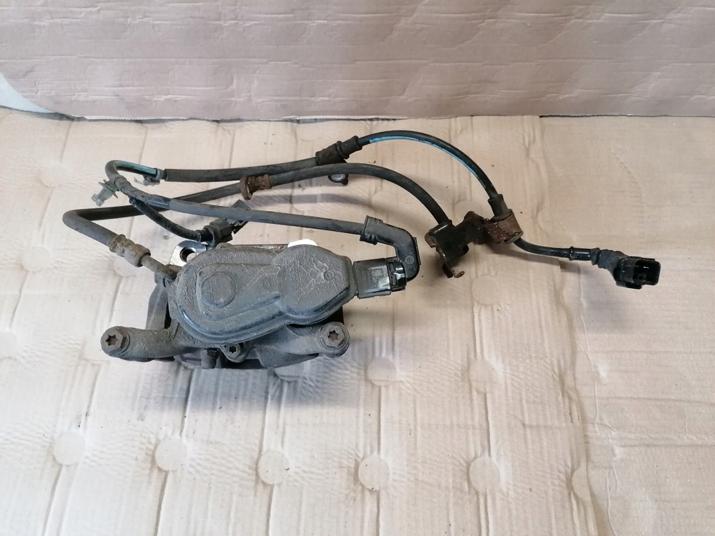 фото №2, Honda hr-v ii ru суппорт левый задний 2017r задняя