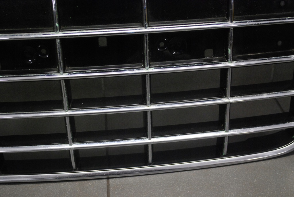 фото №11, Решётка радиатора решётка радиатора радиатор audi r8 420853651a