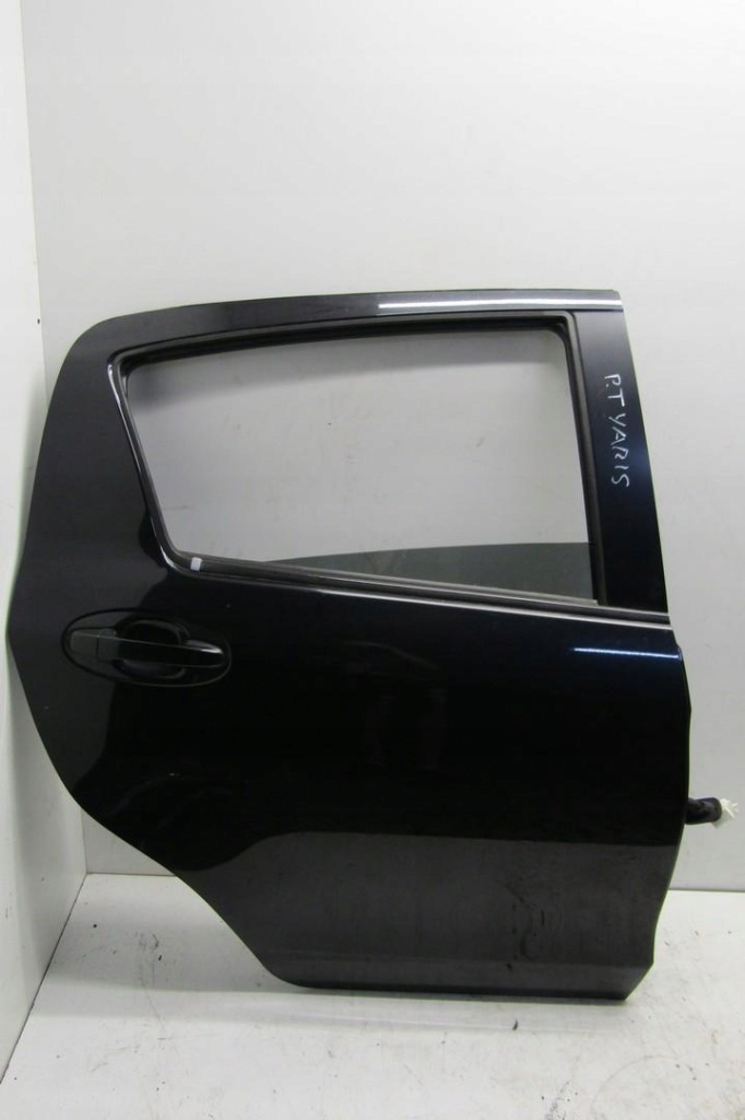Купить Дверь задняя правый  задний 209 toyota yaris 3 0000558