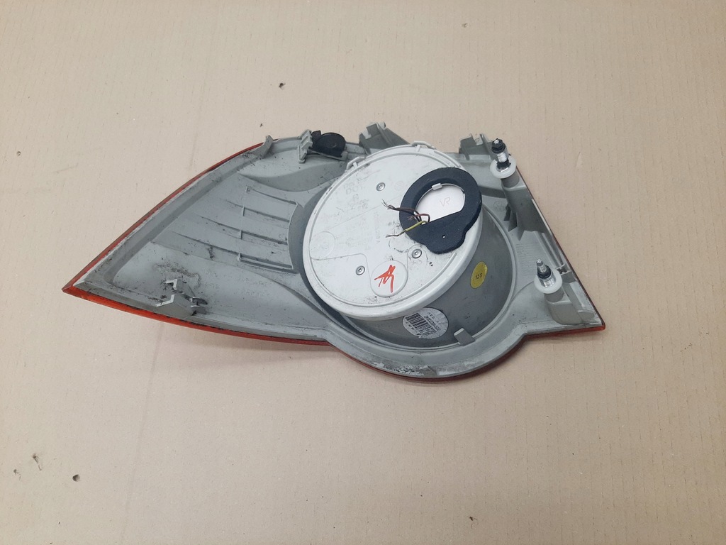 фото №8, Лампа правая задняя w крыло vw eos 05-10