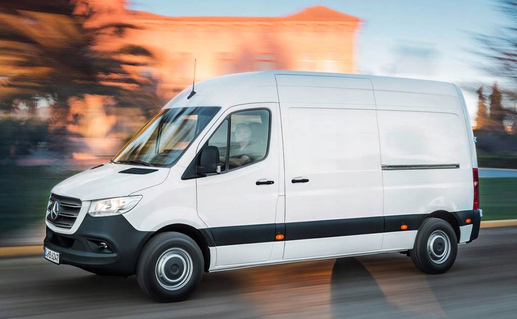 фото №1, Mercedes sprinter w 910 дверь перед