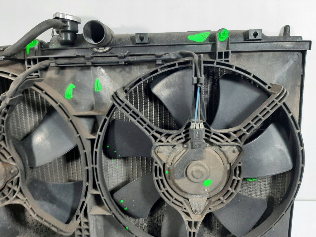 фото №8, Mitsubshi lancer vii kombi 1.6 16v 04r радиатор wody вентиляторы mr968345