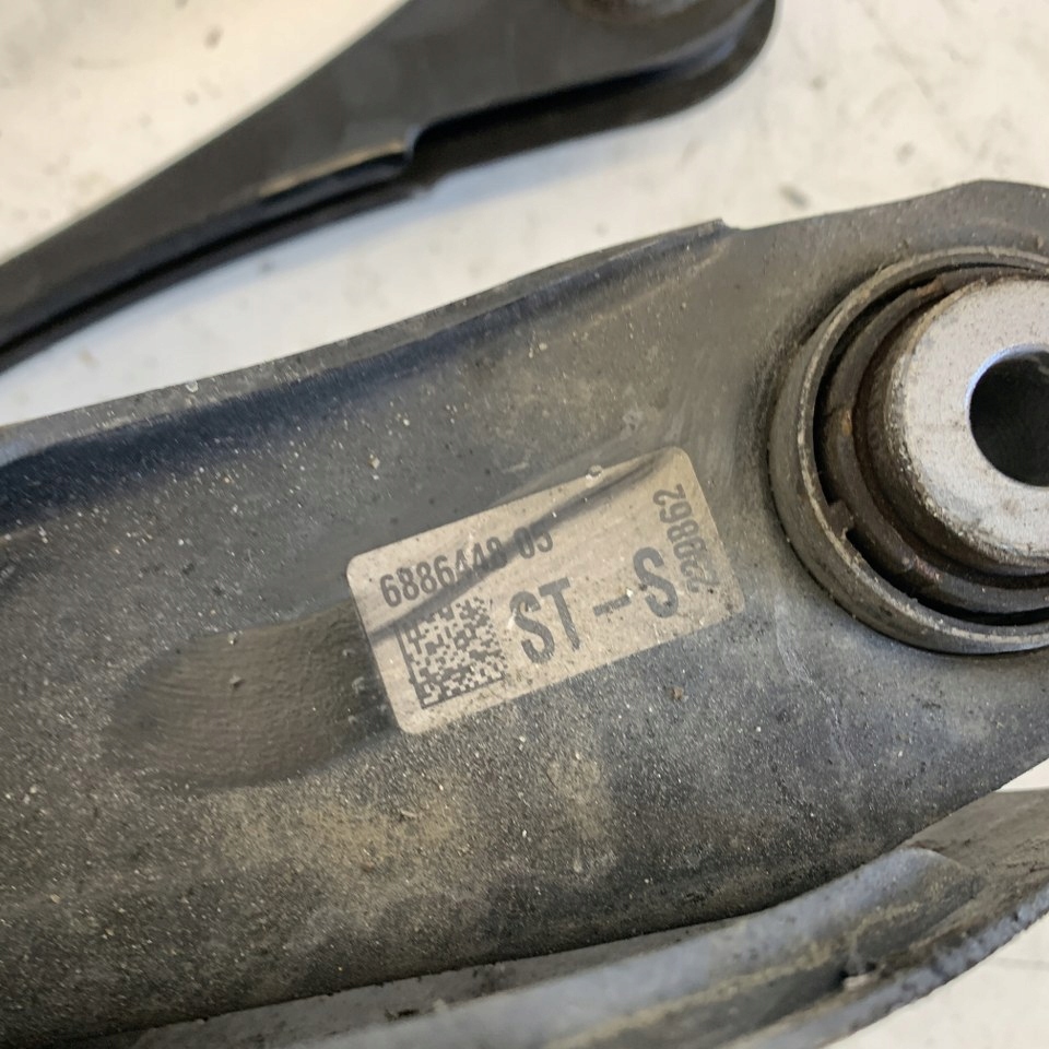 Поворотный кулак правый  задний подвеска амортизатор vds bmw 4 g26 g22 420i рестайлинг  23r Доставка