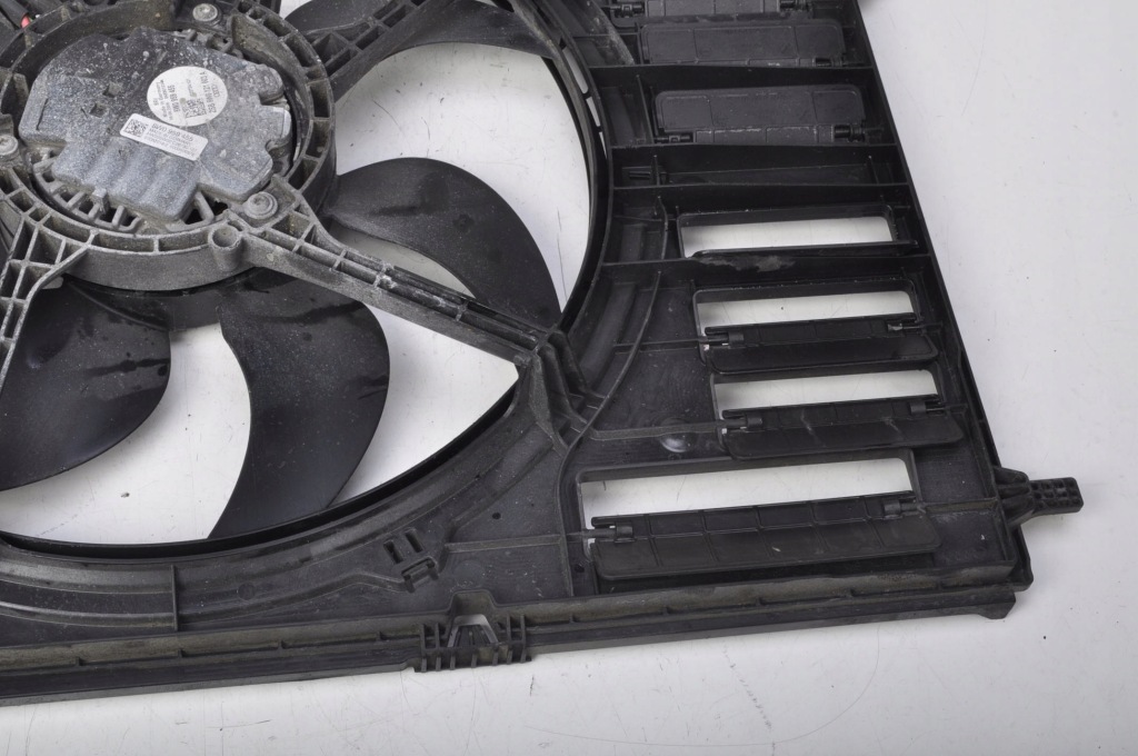 Audi a4 b9 2.0 tdi вентилятор радиатора 8w0121207 в Украине