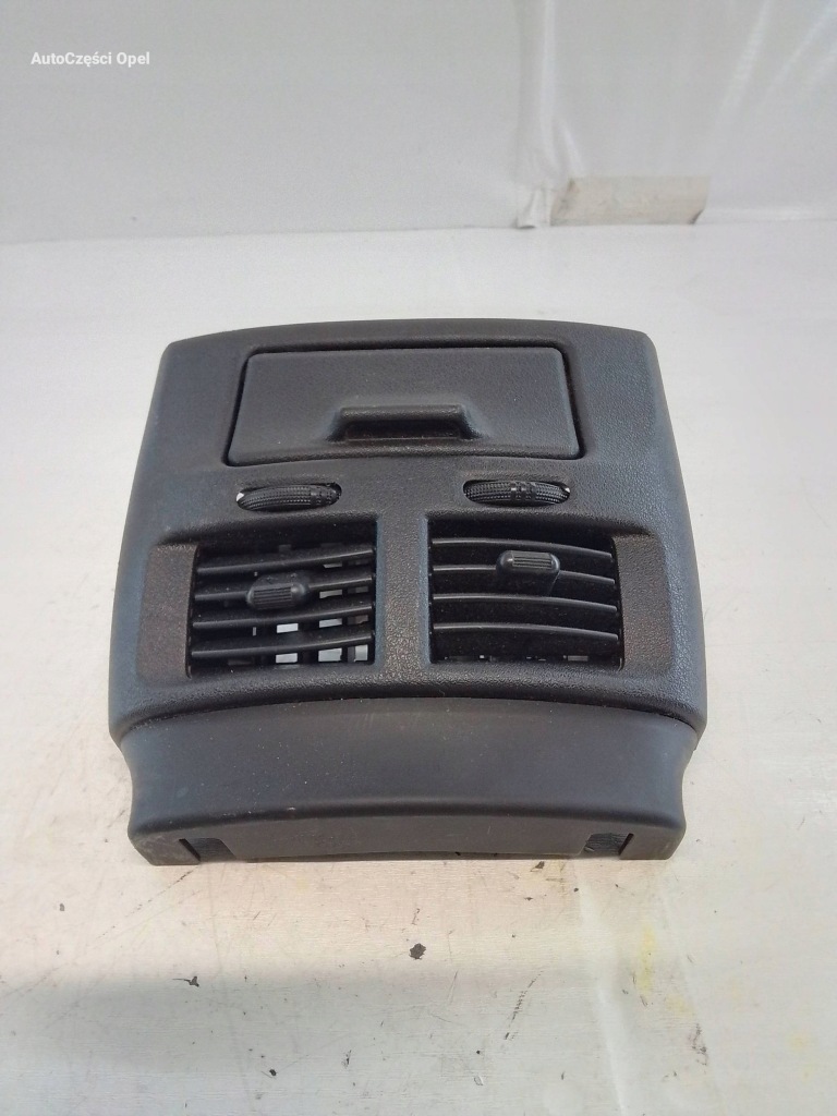 фото №1, Lexus is 220 решітка обдув задня попільничка 58944-53010