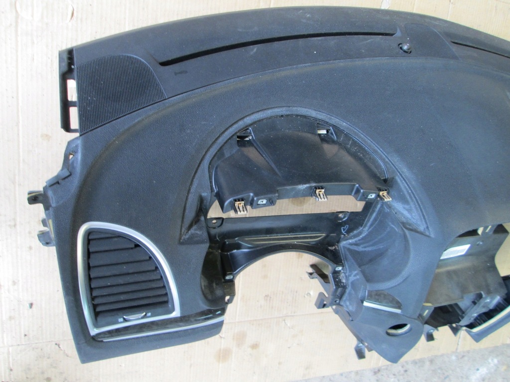 фото №14, Chrysler 300 2013 панель приладів консоль подушки безпеки подушки безпеки передні перед панель приладів 300s