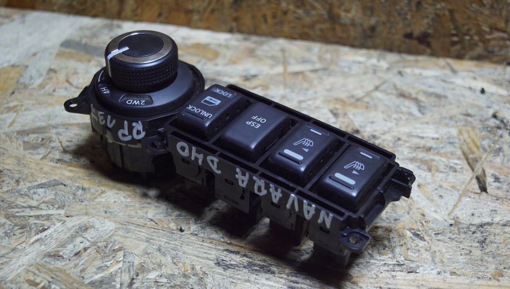 фото №6, Панель перемикач приводів обігрів сидінь esp nissan navara d40 lift