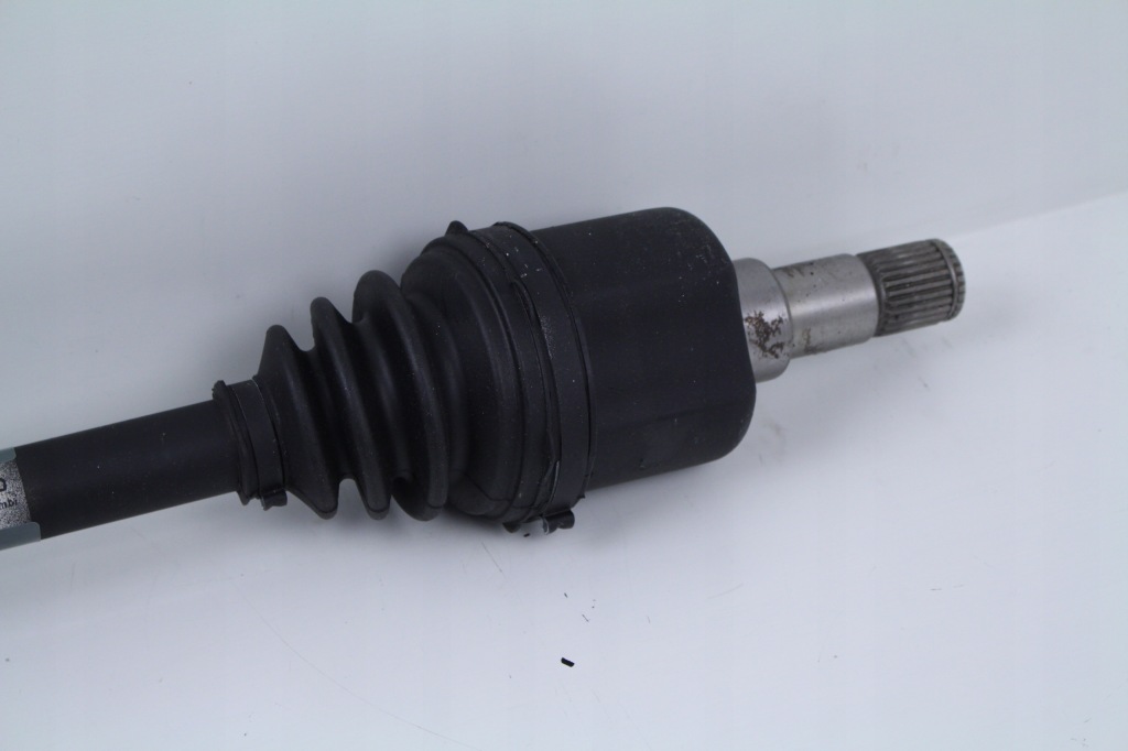 Привідний вал правий перед ford focus 1.8tdi Доставка