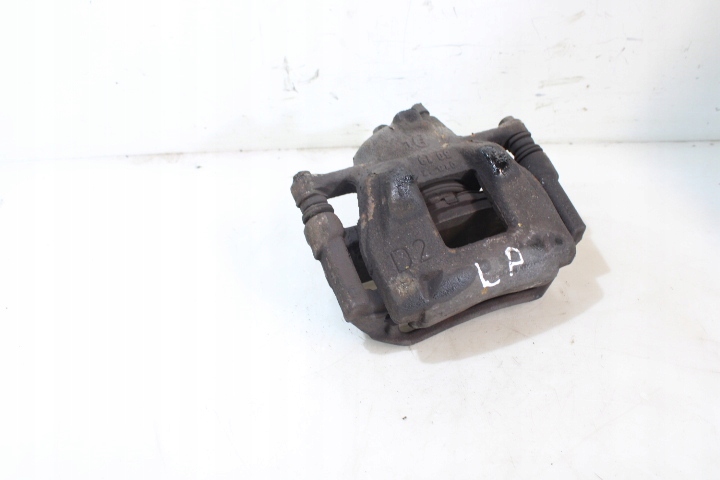 фото №1, Суппорт тормоза левый перед toyota auris ii lift 1.8