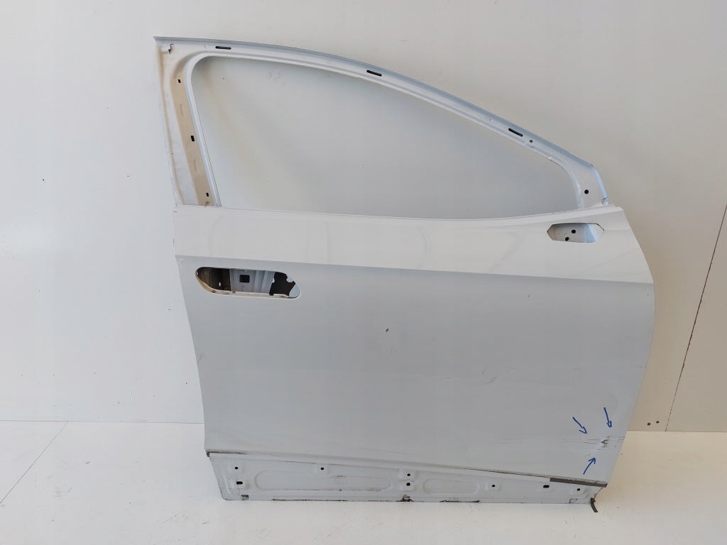 фото №1, Vw id4 дверь правое перед 11a831312 оригинал