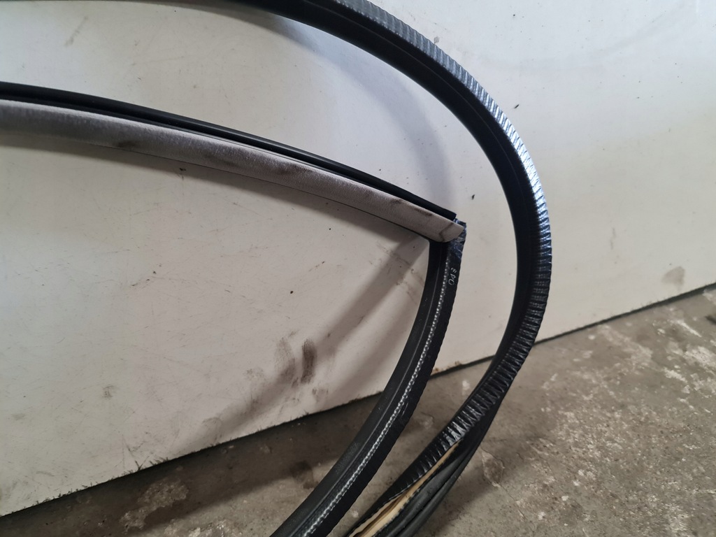 фото №5, Прокладка дверь левый задняя audi a8 d2 long