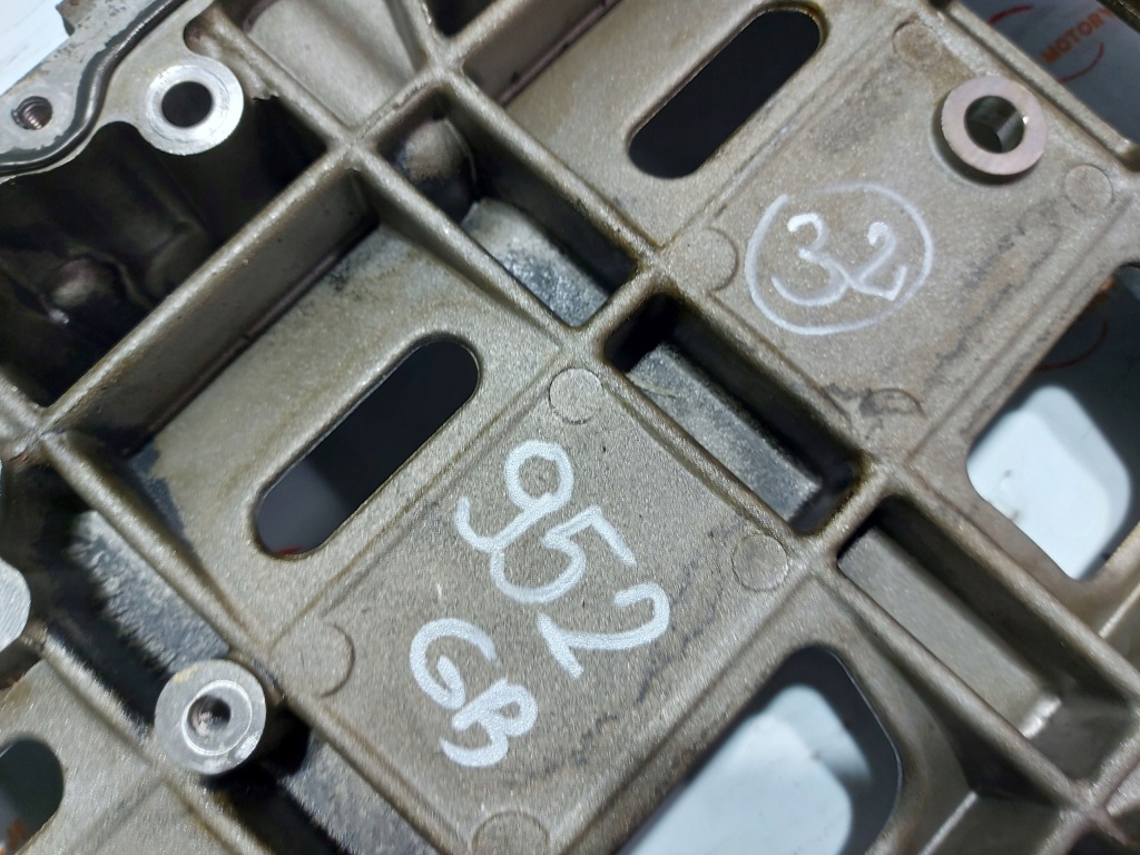 Transit 2.4 tdci jxfc jxfa 115km картер картера 6c1q6u004b1f Киев