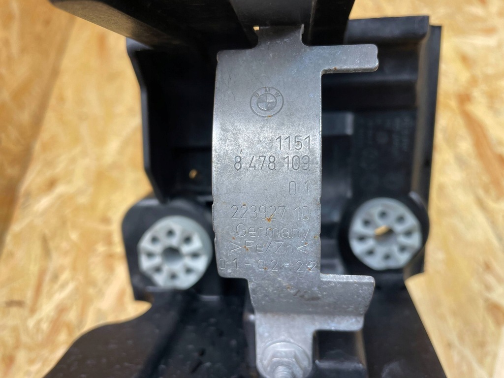 фото №10, Кронштейн кронштейн насоса рідина охолоджуючий bmw i4 g26 8490361